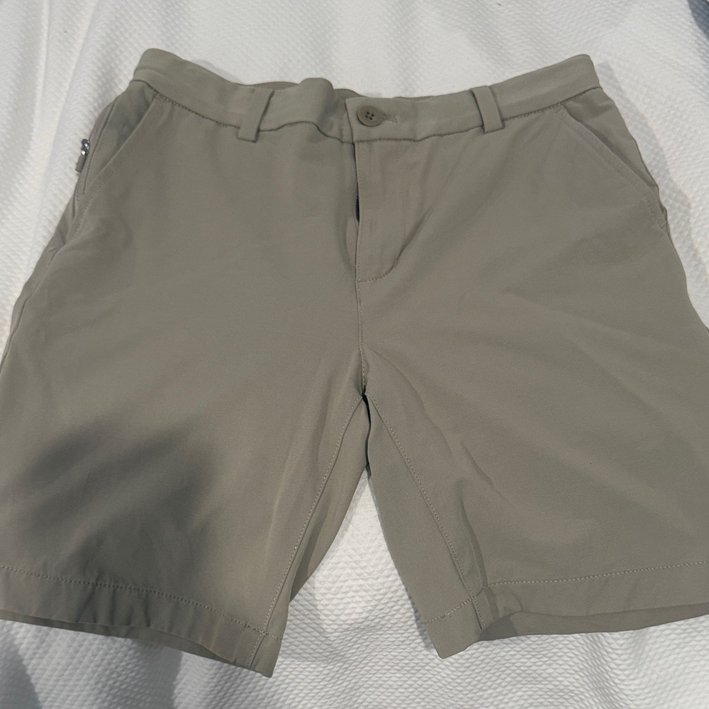 Vineyard Vines Kids Khaki Breaker Performance short